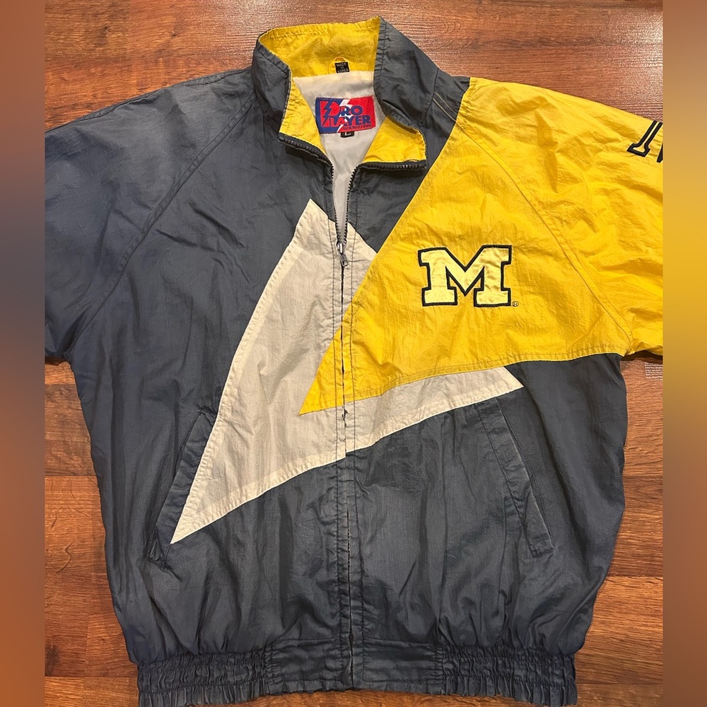 Vintage 90's Large Pro Player Michigan Wolverines NCAA Windbreaker Jacket